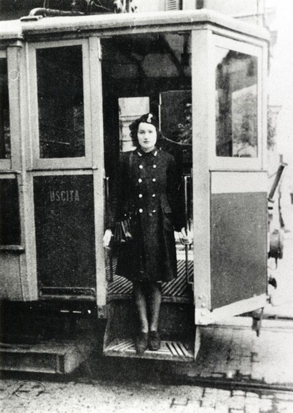 13_4535_22_bigliettaia_del_tram