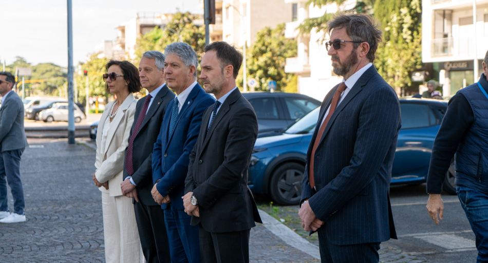 Da sinistra il consigliere di amministrazione Inail Caterina Grillone, il presidente Inail Fabrizio D'Ascenzo, il direttore generale Inail Marcello Fiori, il consigliere di amministrazione Inail Maurizio Millico e l'architetto Inail Williams Troiano