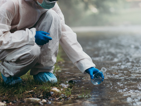 Immagine contaminazione acqua